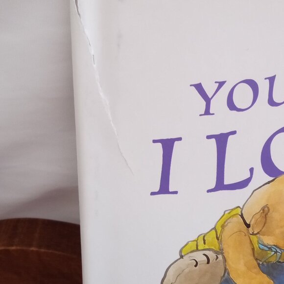 2 Children's Books - Picture 4 of 7